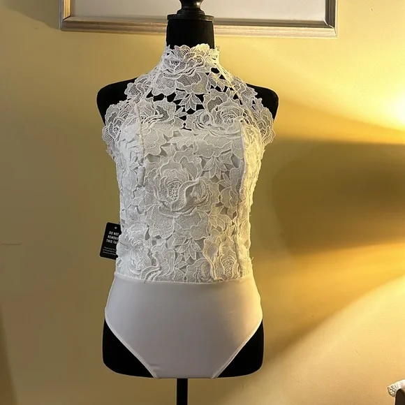 NWT Express Bodysuit - Picture 3 of 5